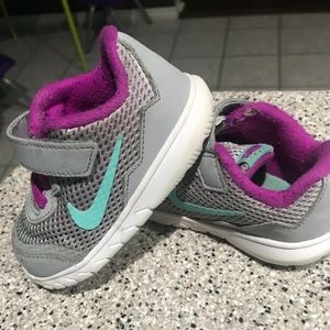 Nike’s in good condition size 5c.